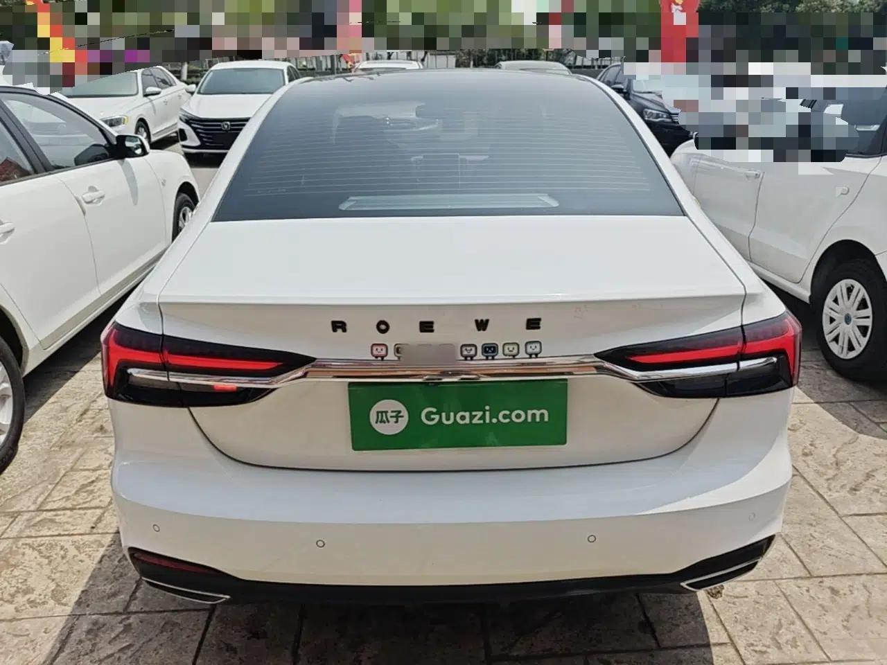 Roewe i6 MAX 2020 300TGI Automatic Supreme Edition with Cool Sunroof and Advanced Driving Features — миниатюра 5