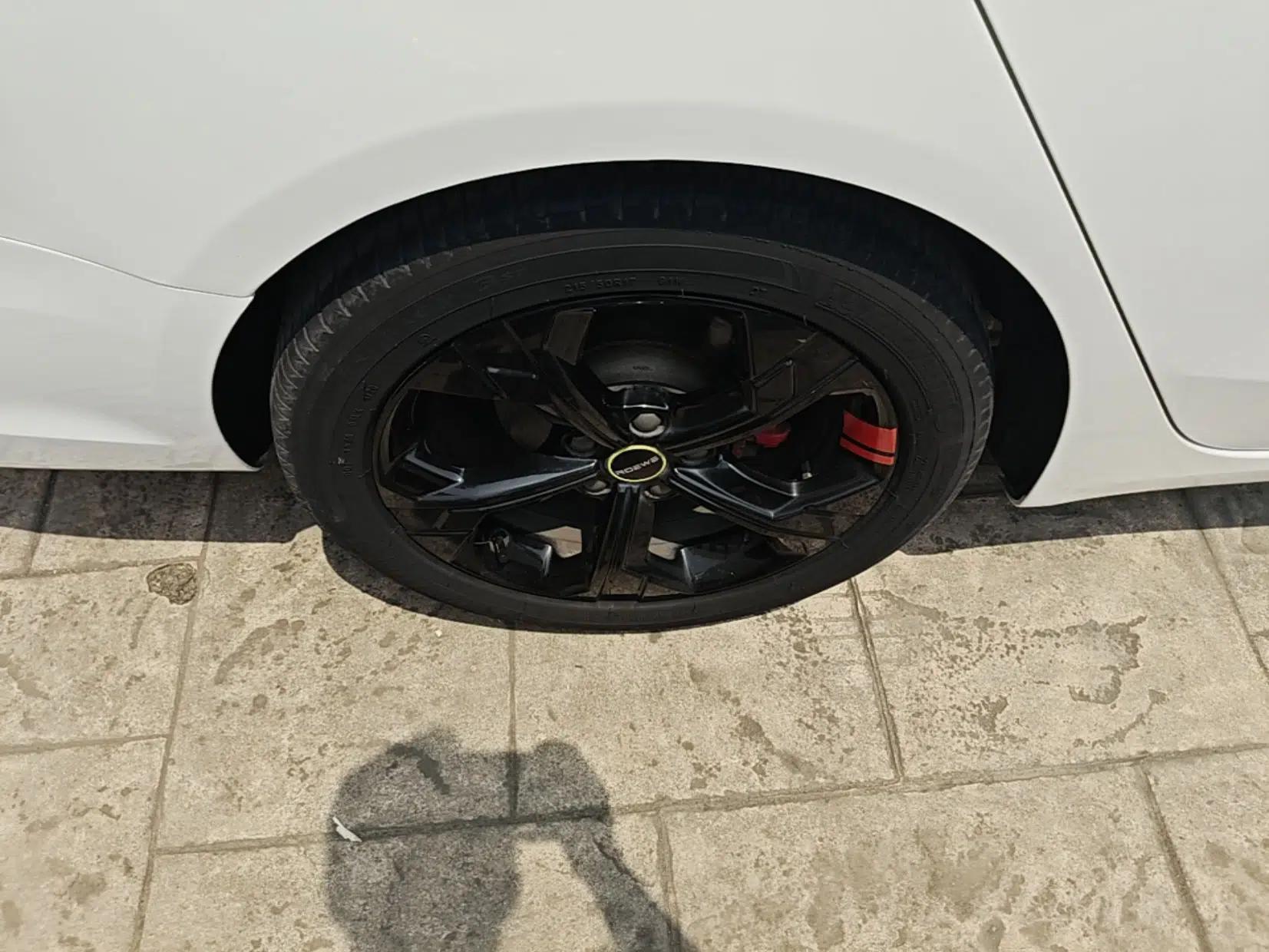 Roewe i6 MAX 2020 300TGI Automatic Supreme Edition with Cool Sunroof and Advanced Driving Features — миниатюра 10