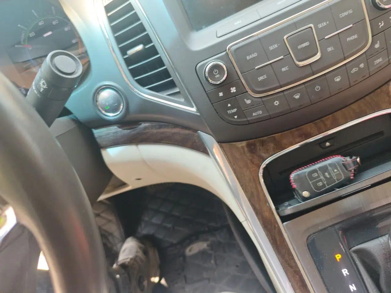 Roewe e950 2016 1.4T Luxury Edition — миниатюра 9