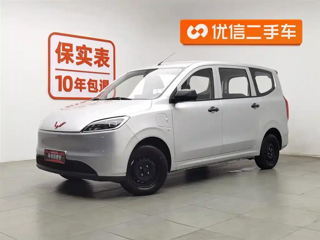 Wuling Hongguang New Energy 2024 Pure Electric Version 300KM Standard Edition — миниатюра 1