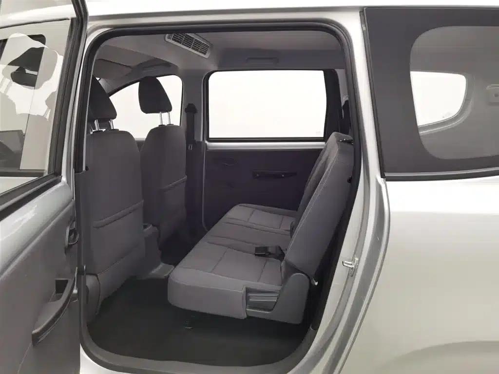 Wuling Hongguang New Energy 2024 Pure Electric Version 300KM Standard Edition — миниатюра 15