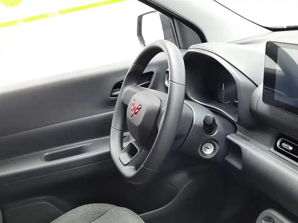 Wuling Hongguang New Energy 2024 Pure Electric Version 300KM Standard Edition — миниатюра 22