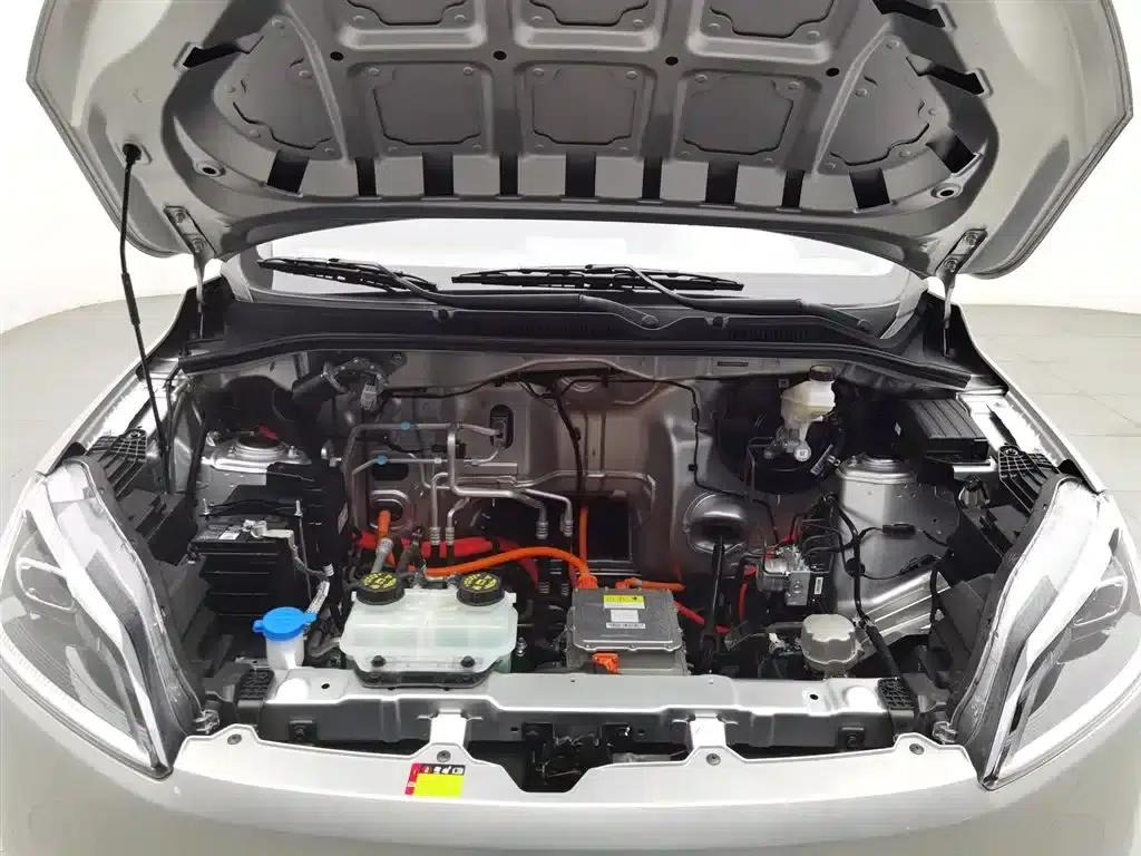 Wuling Hongguang New Energy 2024 Pure Electric Version 300KM Standard Edition — миниатюра 6