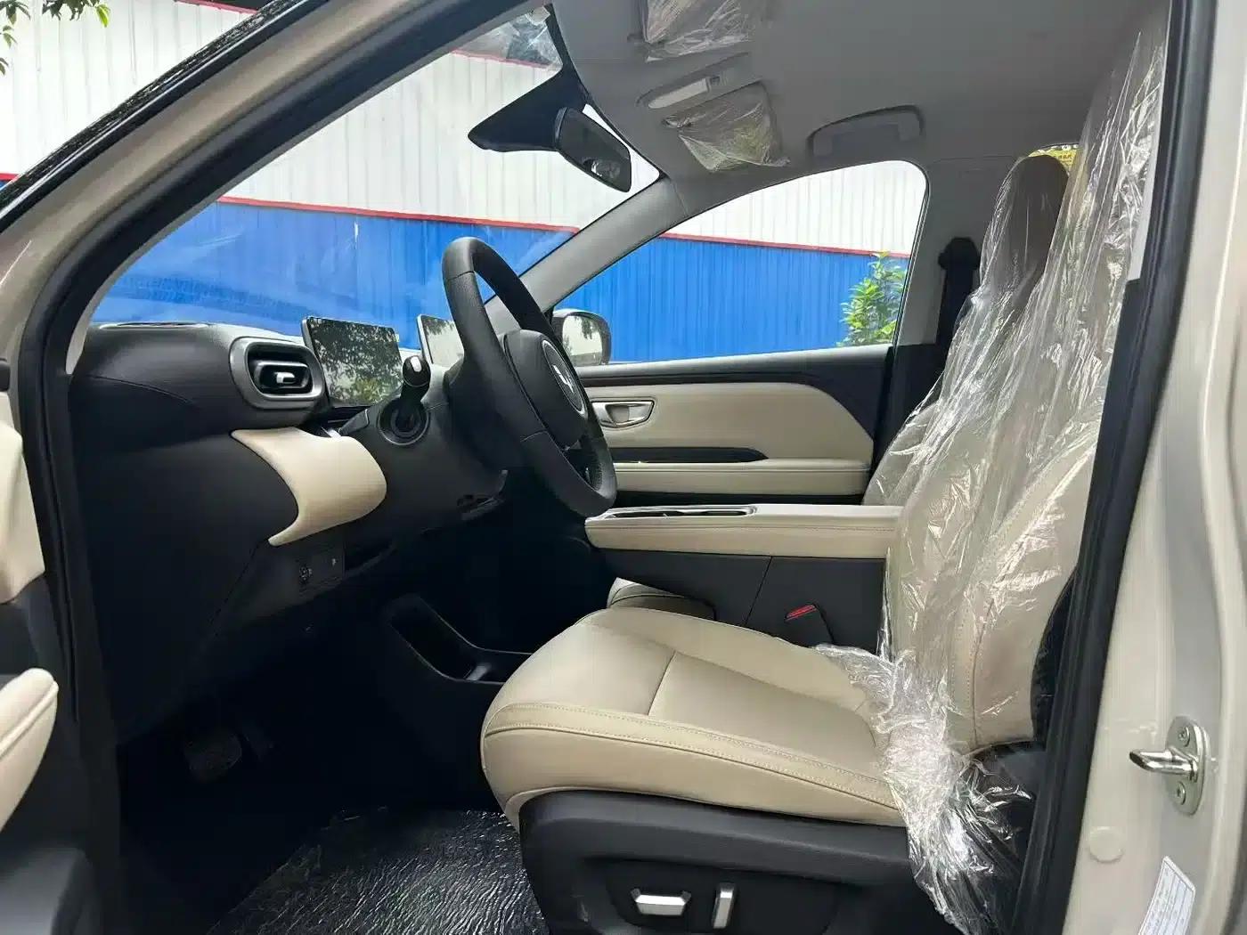 Wuling Bingo PLUS 2024 Model 401km Flagship Edition Four-Seater — миниатюра 4