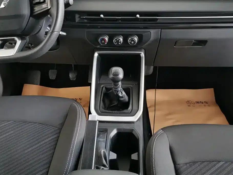 Wuling Xingchi 2022 1.5L Manual Freestyle — миниатюра 16