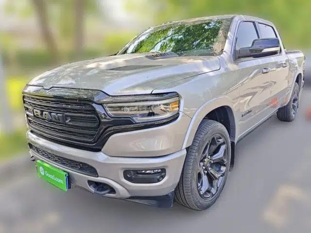 RAM Trucks 