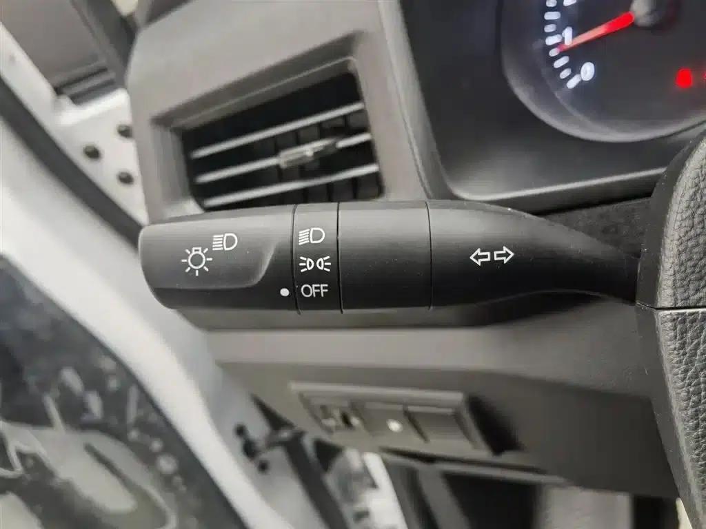 Wuling Journey 2022 2.0L Manual Entrepreneurial Model — миниатюра 21