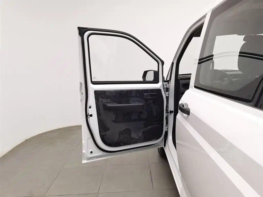 Wuling Journey 2022 2.0L Manual Entrepreneurial Model — миниатюра 8