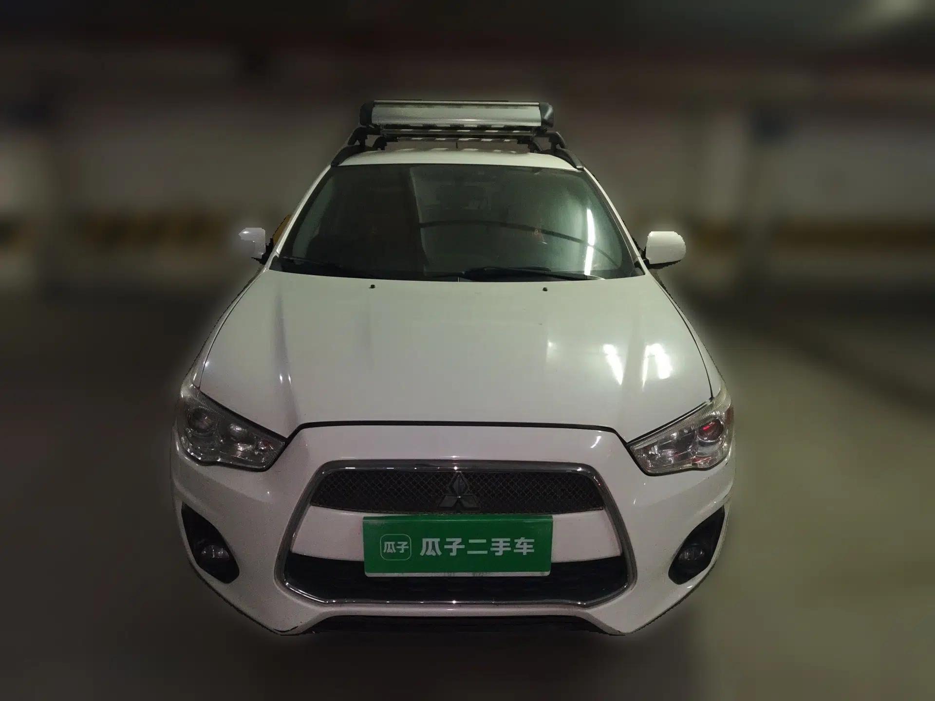 Mitsubishi ASX 2013 2.0L CVT Two-Wheel Drive Luxury Edition — миниатюра 2