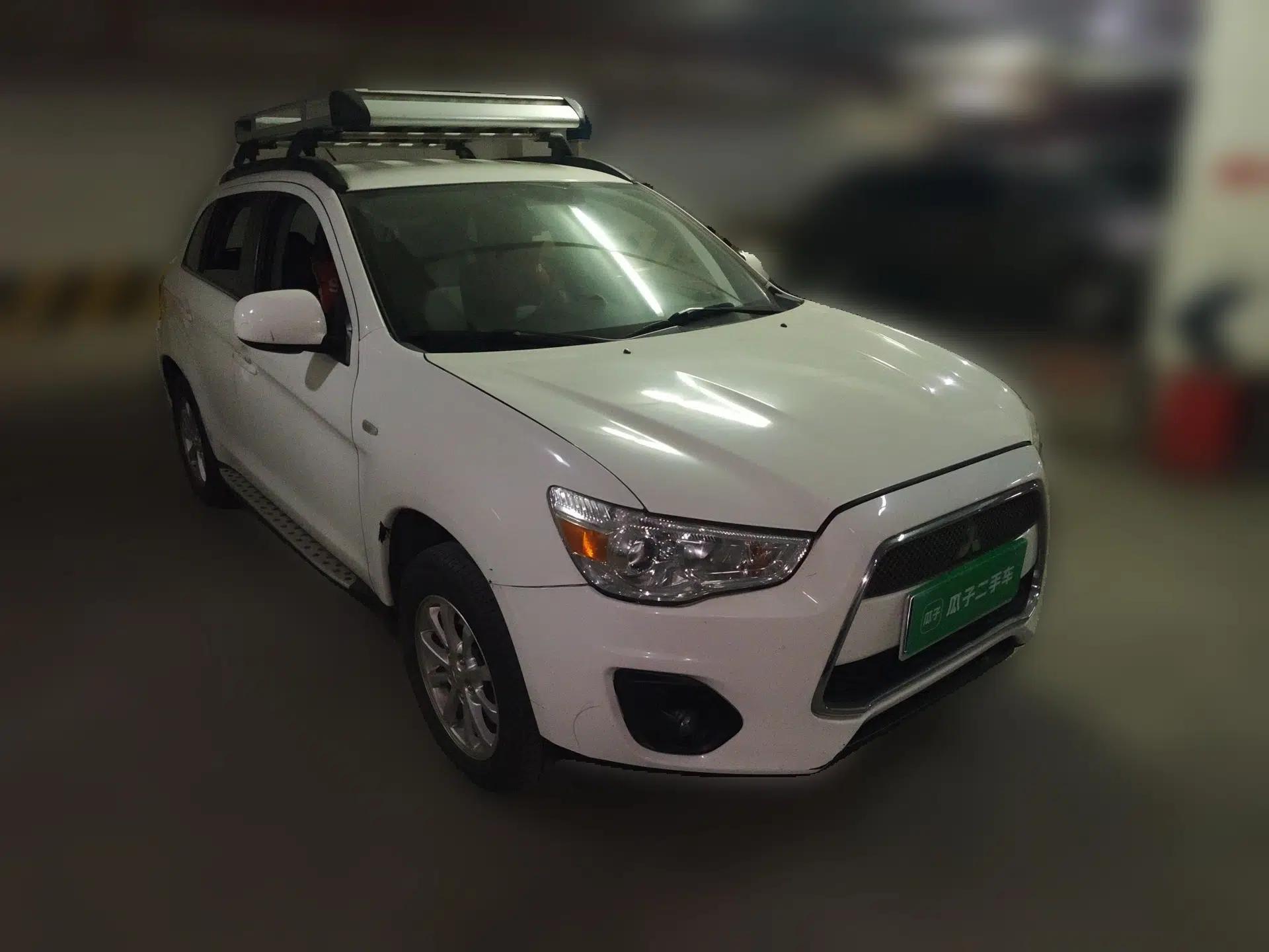 Mitsubishi ASX 2013 2.0L CVT Two-Wheel Drive Luxury Edition — миниатюра 3