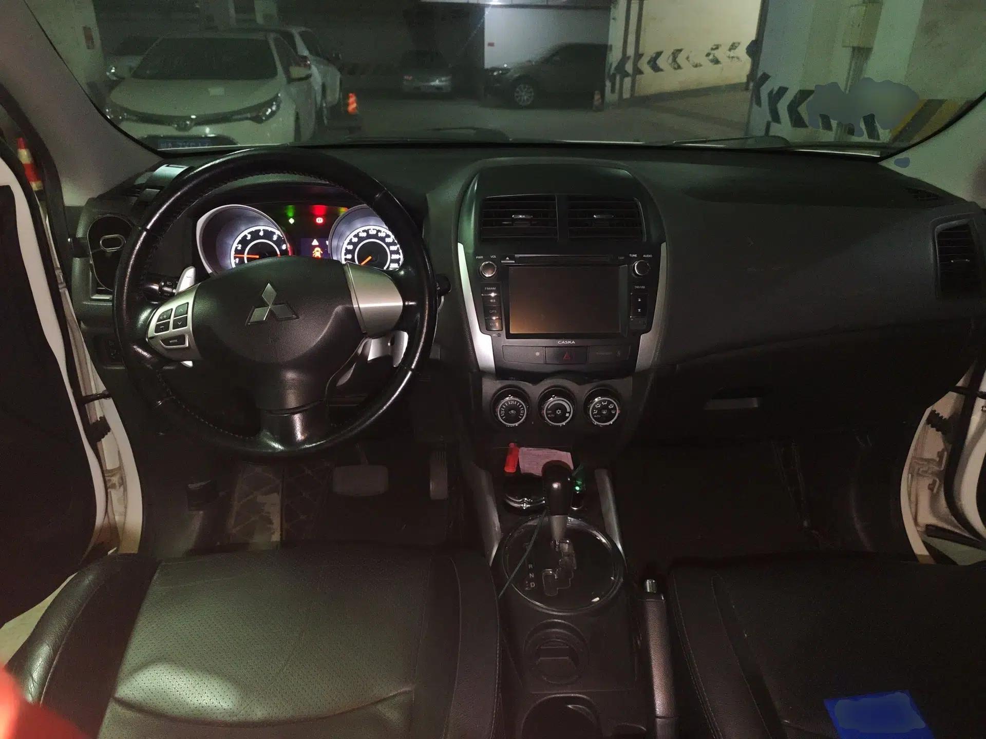 Mitsubishi ASX 2013 2.0L CVT Two-Wheel Drive Luxury Edition — миниатюра 10