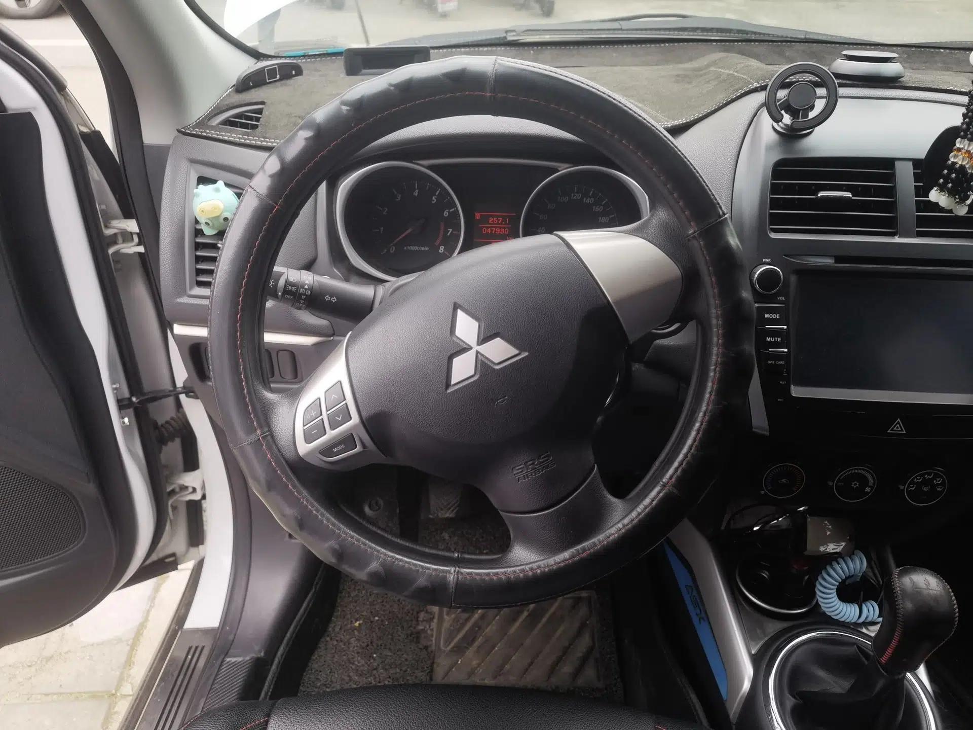 Mitsubishi ASX 2013 1.6L Manual Two-Wheel Drive Standard Edition — миниатюра 11