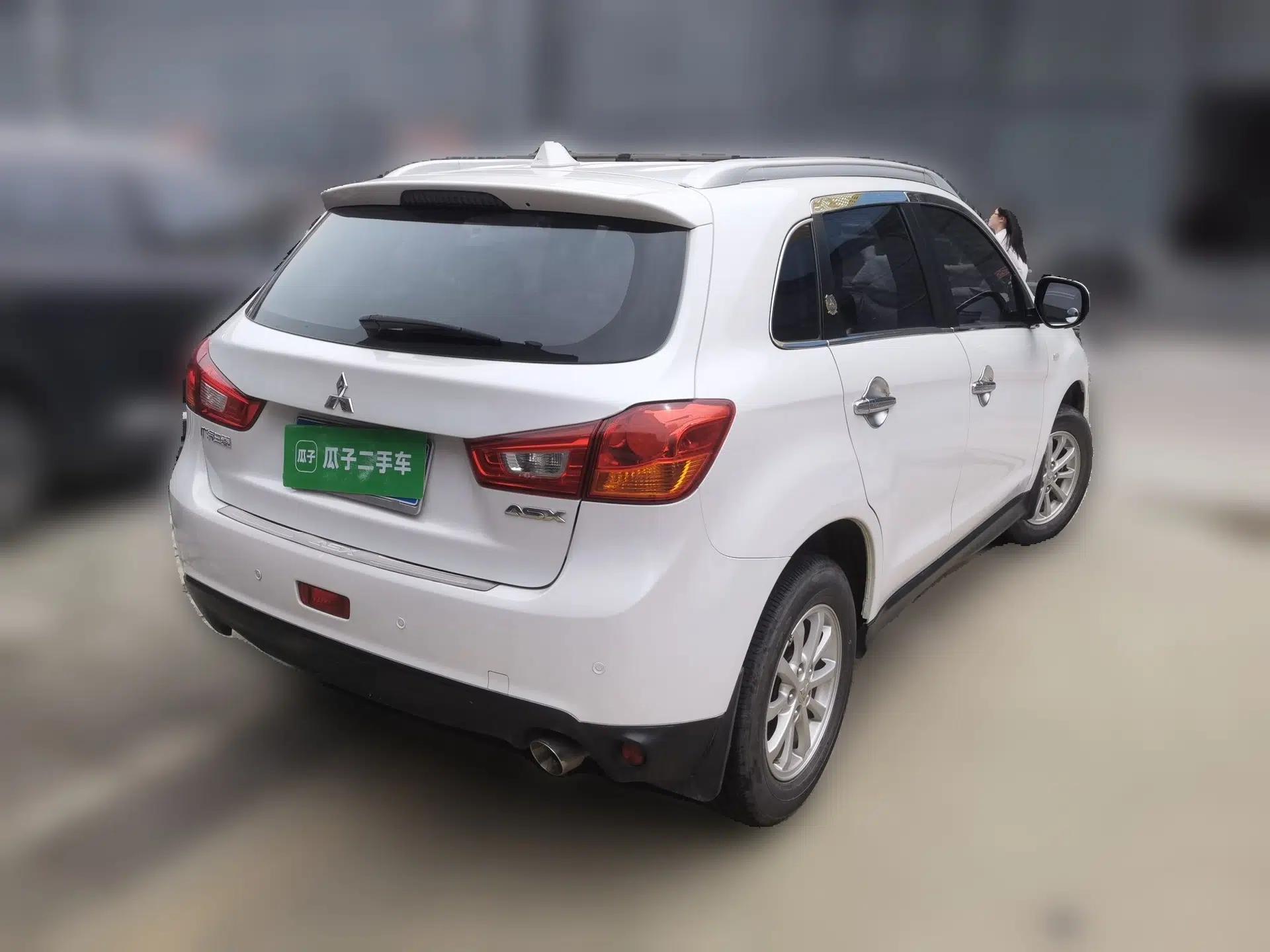 Mitsubishi ASX 2013 1.6L Manual Two-Wheel Drive Standard Edition — миниатюра 6