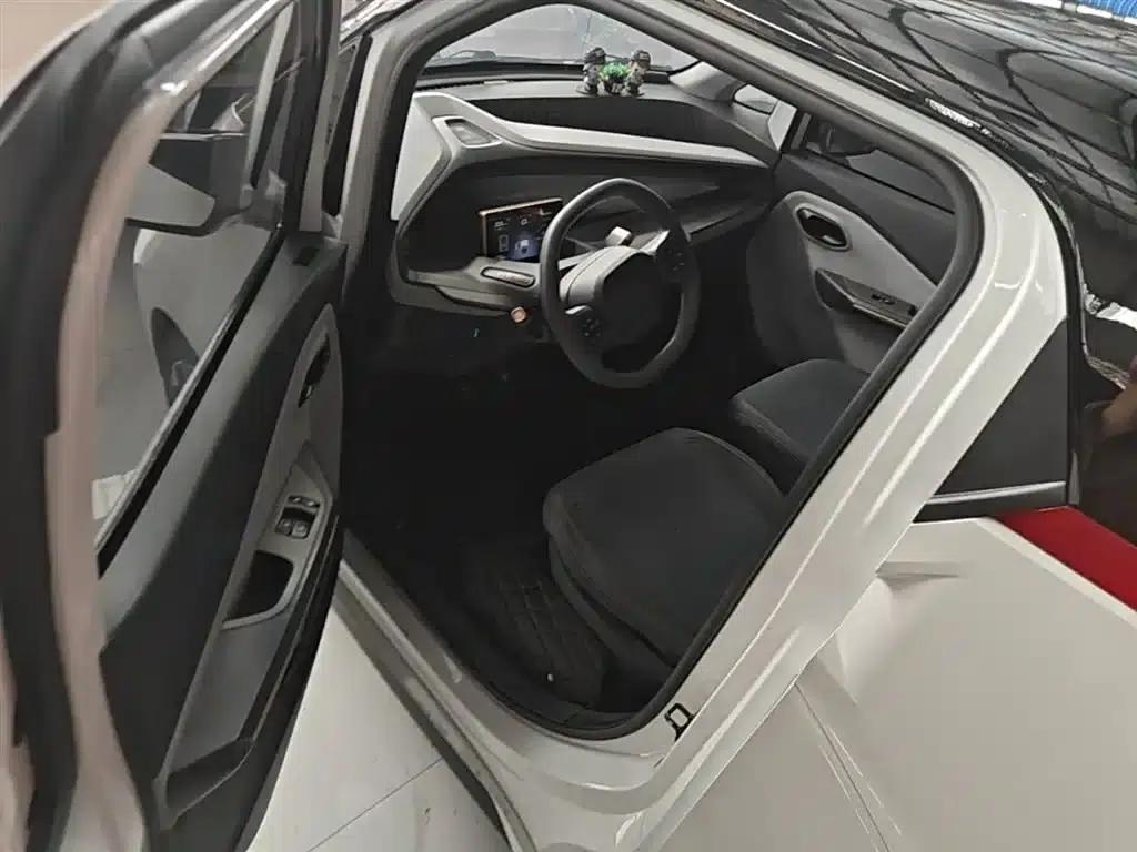 Wuling NanoEV 2021 Fun Edition — миниатюра 12