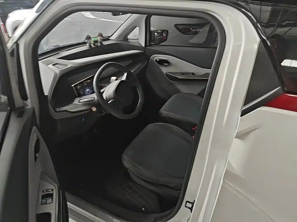 Wuling NanoEV 2021 Fun Edition — миниатюра 13