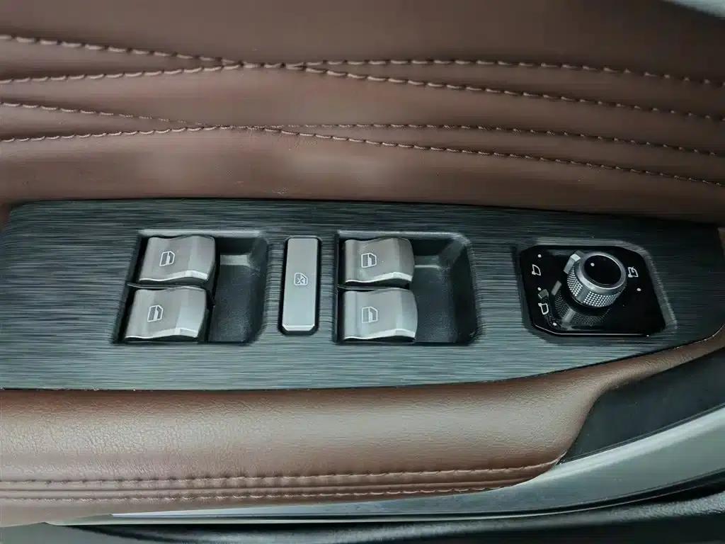 Weipai P8 2018 2.0T Premium Edition — миниатюра 9
