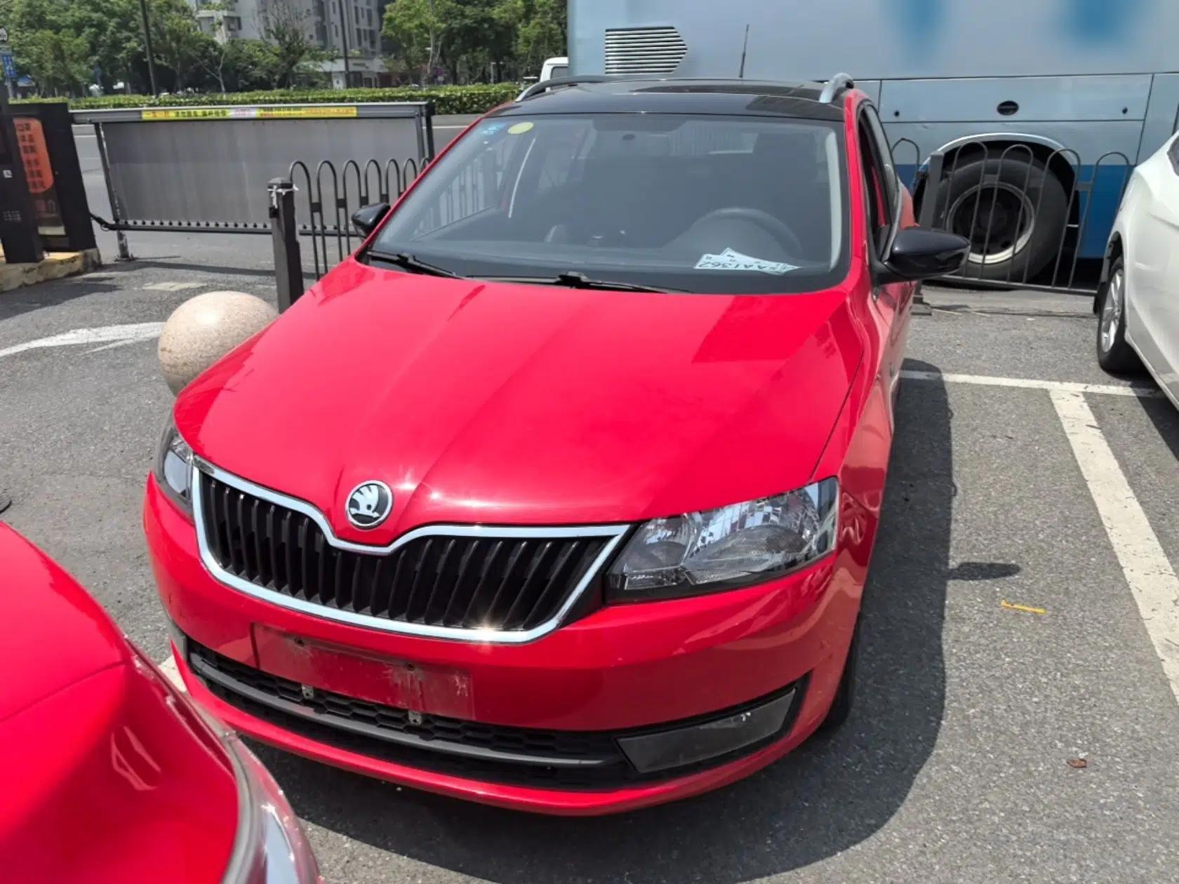 Skoda Rapid Spaceback 2016 Revised 1.6L Manual Chuanxing Edition — миниатюра 2