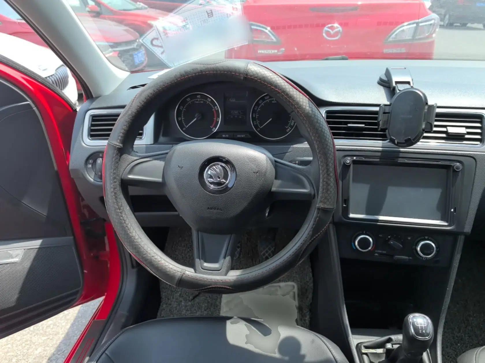 Skoda Rapid Spaceback 2016 Revised 1.6L Manual Chuanxing Edition — миниатюра 13
