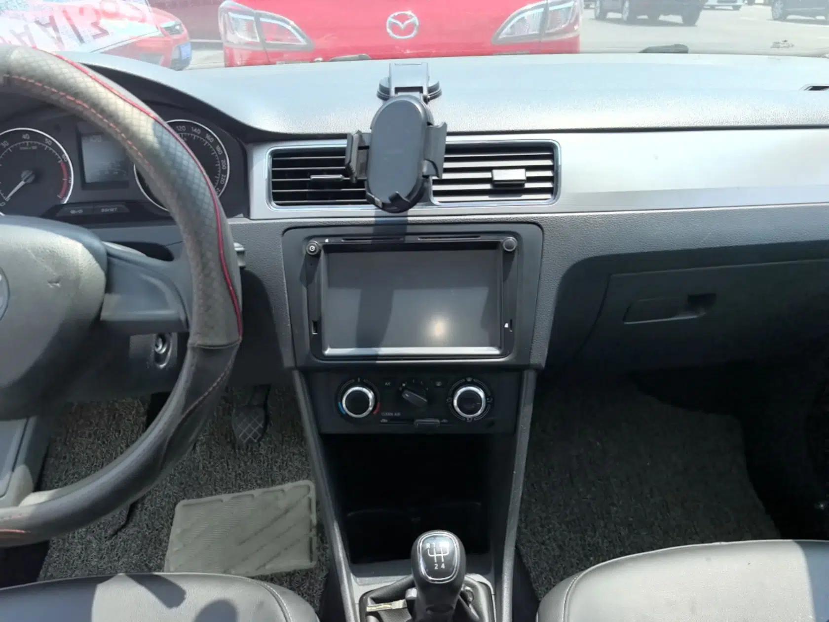 Skoda Rapid Spaceback 2016 Revised 1.6L Manual Chuanxing Edition — миниатюра 15