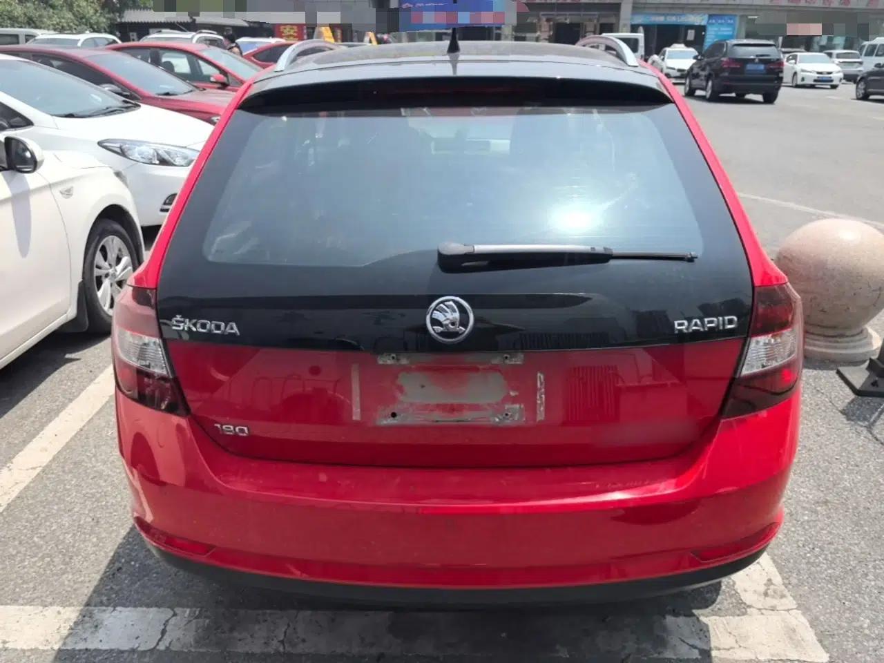 Skoda Rapid Spaceback 2016 Revised 1.6L Manual Chuanxing Edition — миниатюра 3