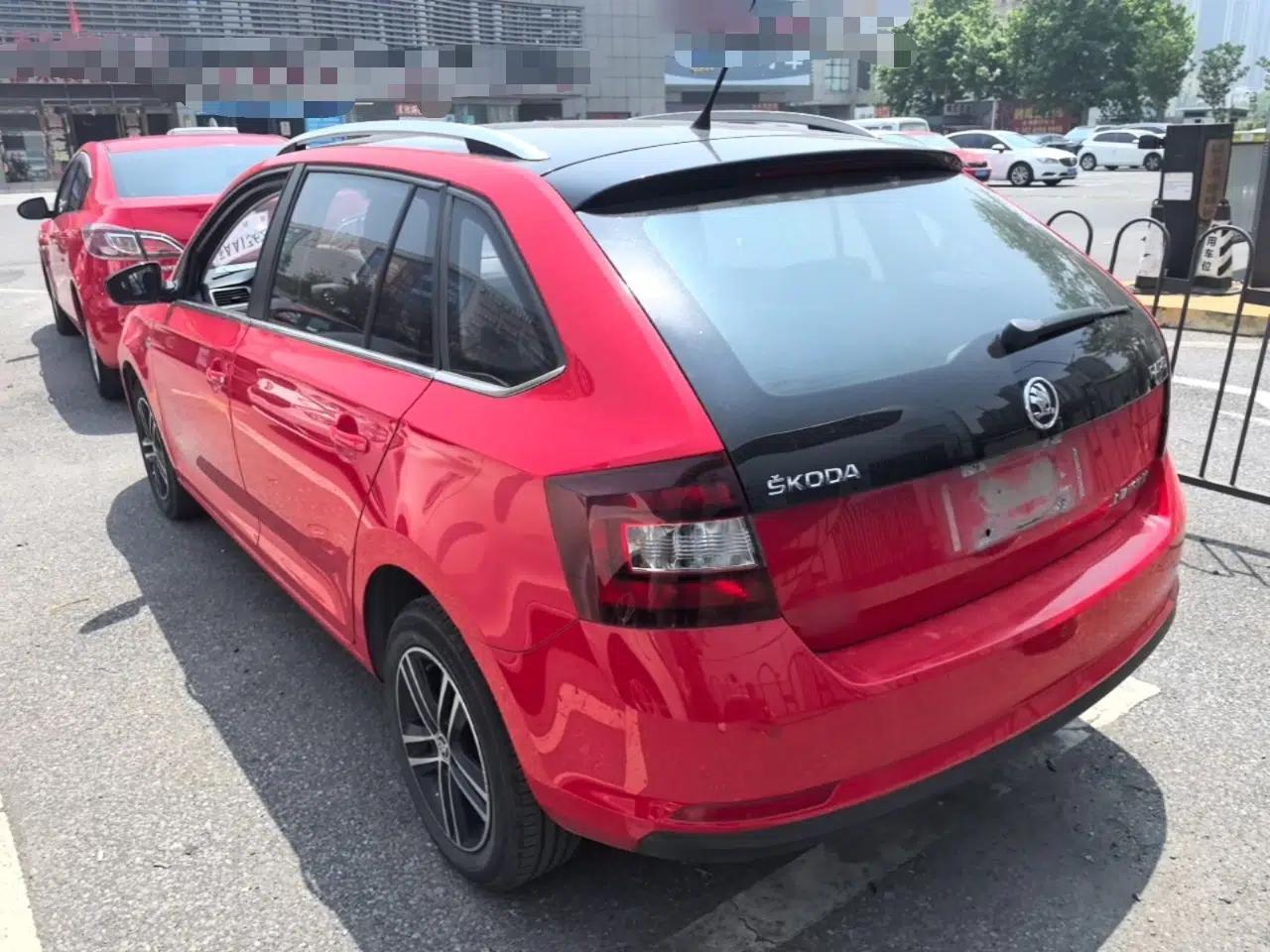 Skoda Rapid Spaceback 2016 Revised 1.6L Manual Chuanxing Edition — миниатюра 7