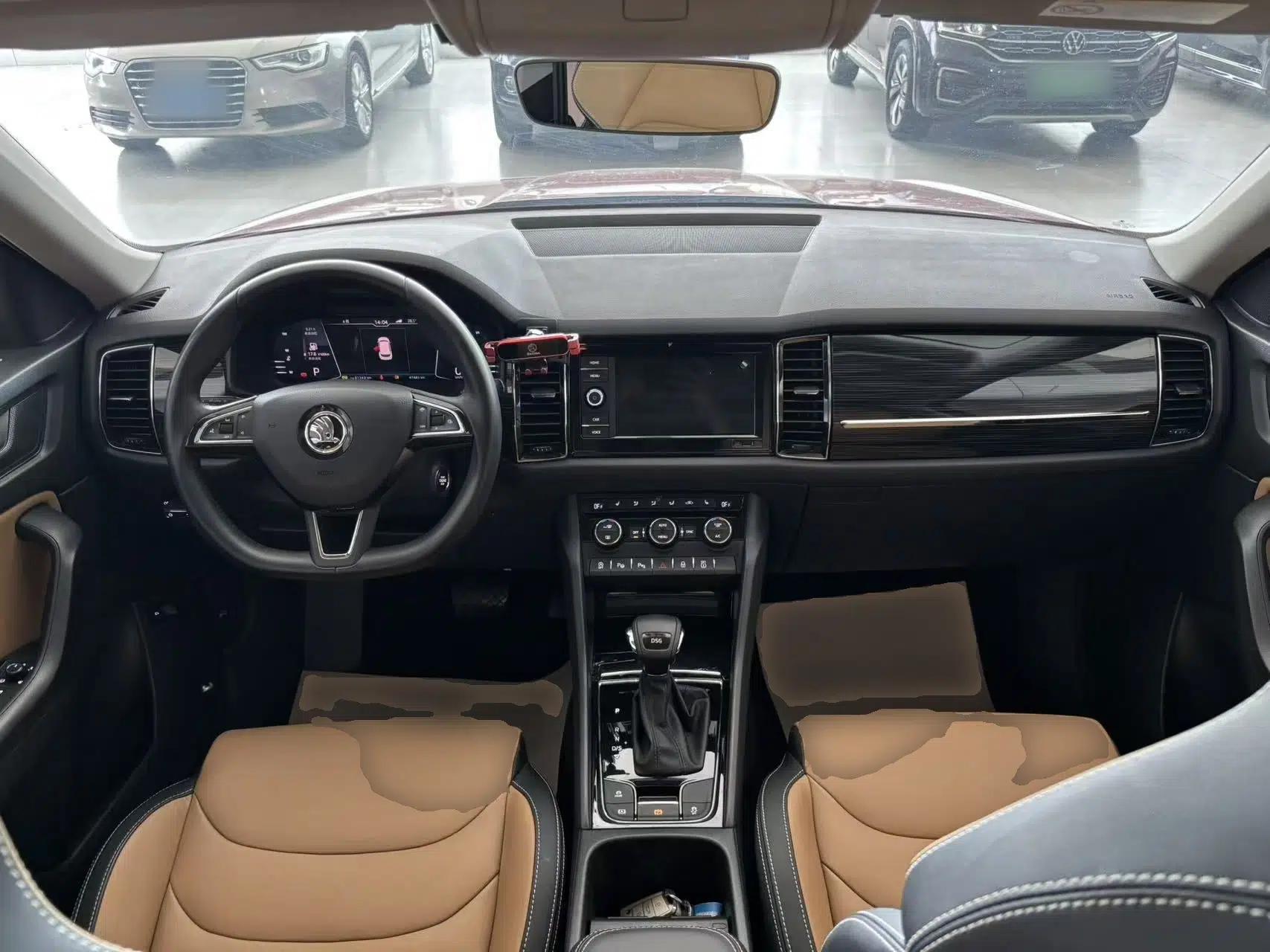 Skoda Kodiaq GT 2019 TSI330 Two-Wheel-Drive Luxury Edition China VI Standard — миниатюра 13