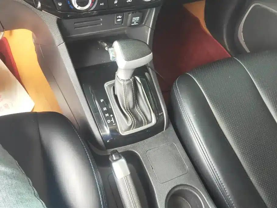 D-MAX 2019 3.0T 2WD Automatic Elite 4JJ1-TC HI — миниатюра 16