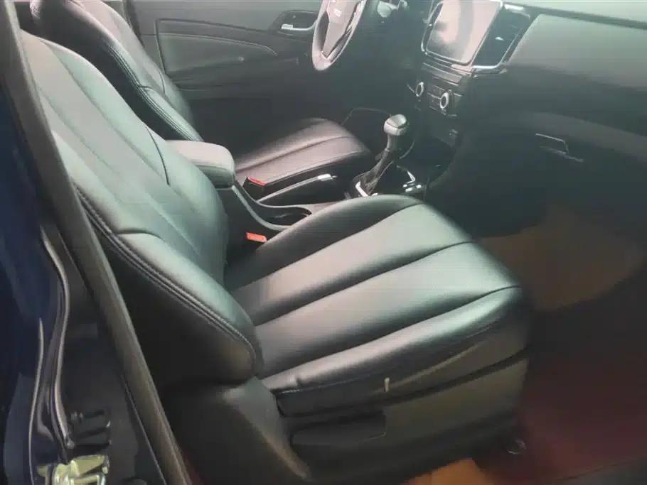 D-MAX 2019 3.0T 2WD Automatic Elite 4JJ1-TC HI — миниатюра 8