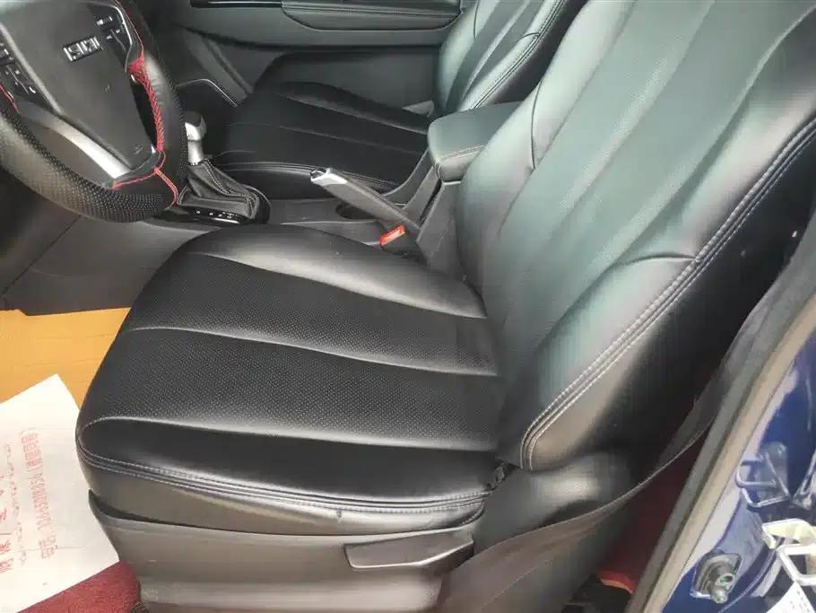 D-MAX 2019 3.0T 2WD Automatic Elite 4JJ1-TC HI — миниатюра 9