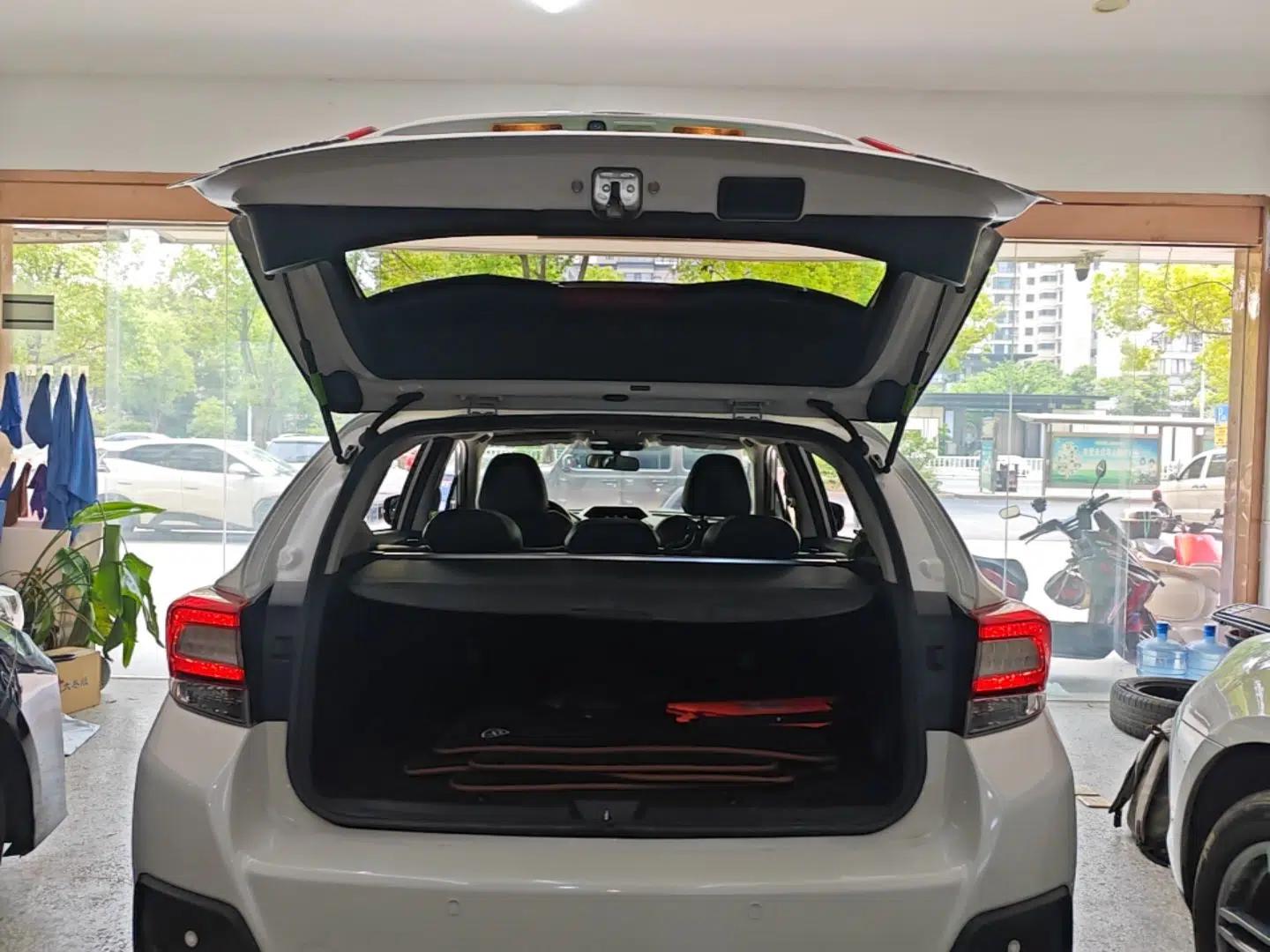 Subaru XV 2018 2.0i All-Wheel-Drive Elite Edition — миниатюра 22