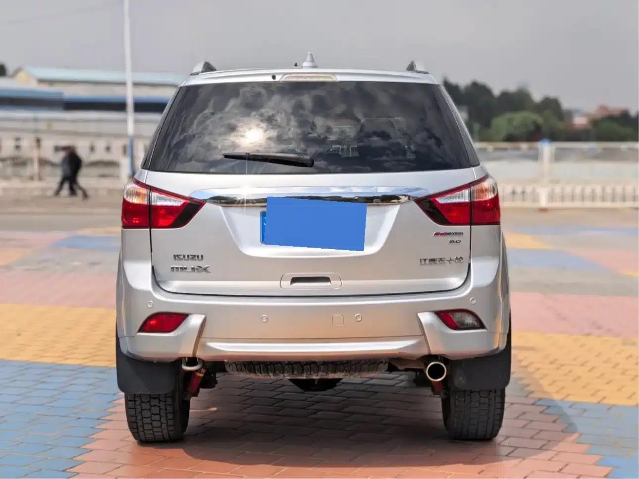 mu-X 2017 3.0T 4WD Automatic Premium 5-seater (National V Emission Standard) — миниатюра 16
