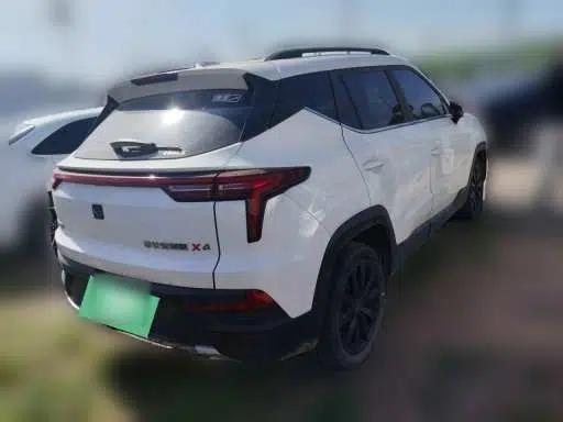 SOL X4 2022 1.5T CVT Chieftain Custom Edition — миниатюра 4
