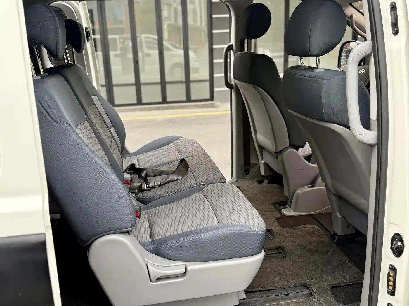 H-1 Huiyi 2011 Model 2.4L Comfort Edition — миниатюра 15