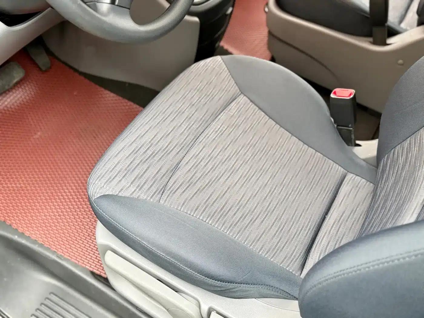 H-1 Huiyi 2011 Model 2.4L Comfort Edition — миниатюра 10