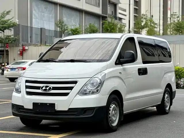 H-1 Huiyi 2011 Model 2.4L Comfort Edition