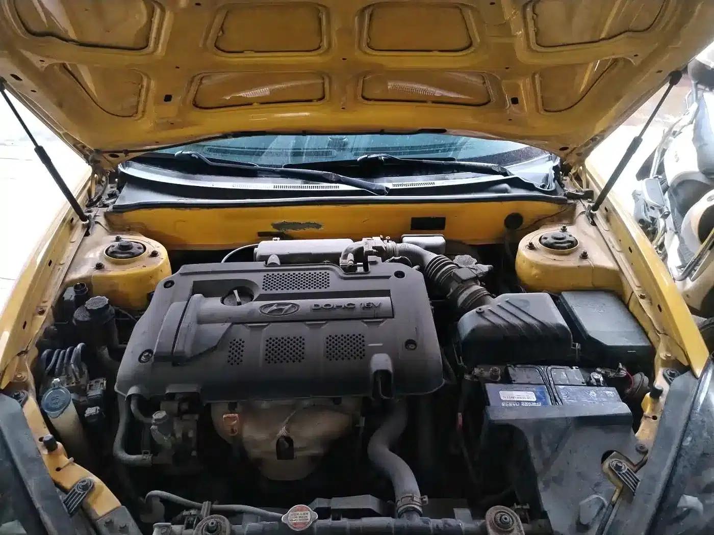 2008 Coupe 2.0L Automatic — миниатюра 5