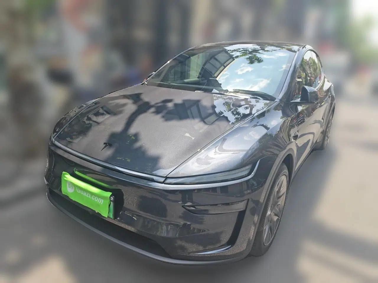 Tesla Model Y L 2025 Model Long-Range All-Wheel-Drive Version — миниатюра 1