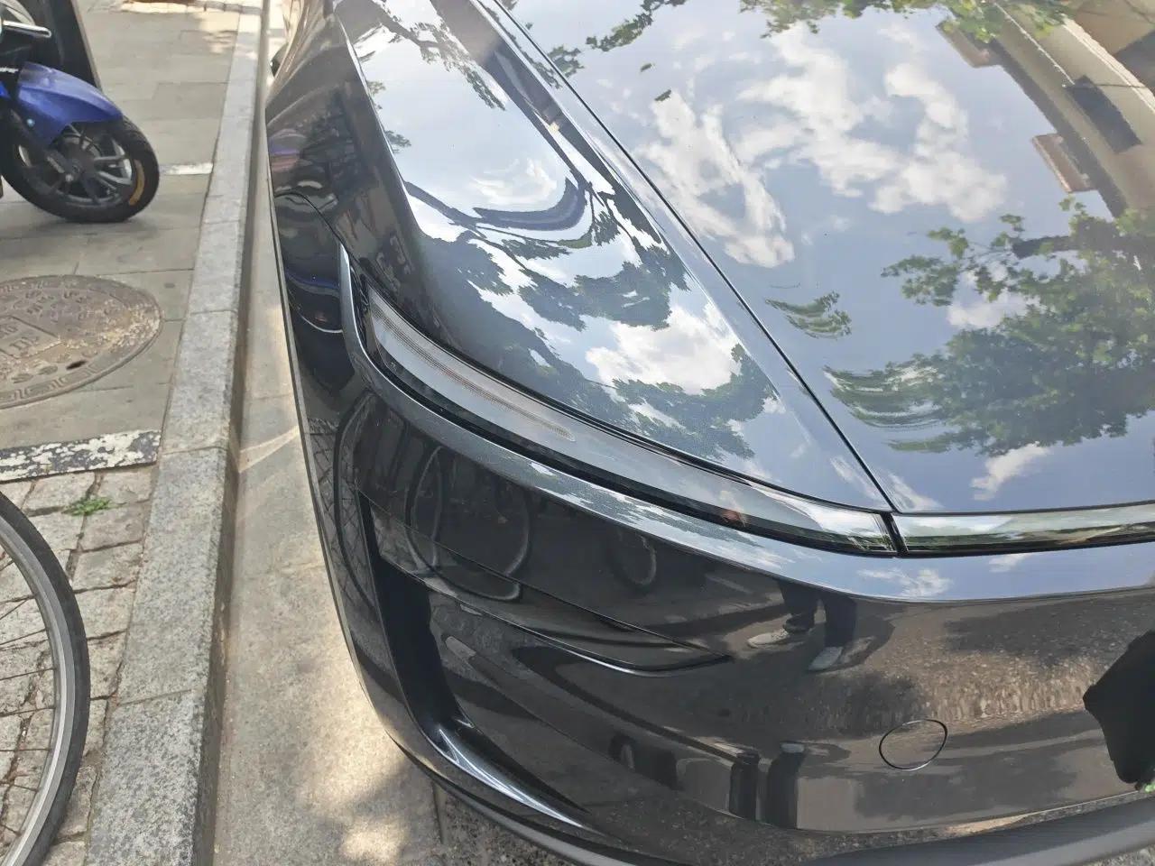 Tesla Model Y L 2025 Model Long-Range All-Wheel-Drive Version — миниатюра 7