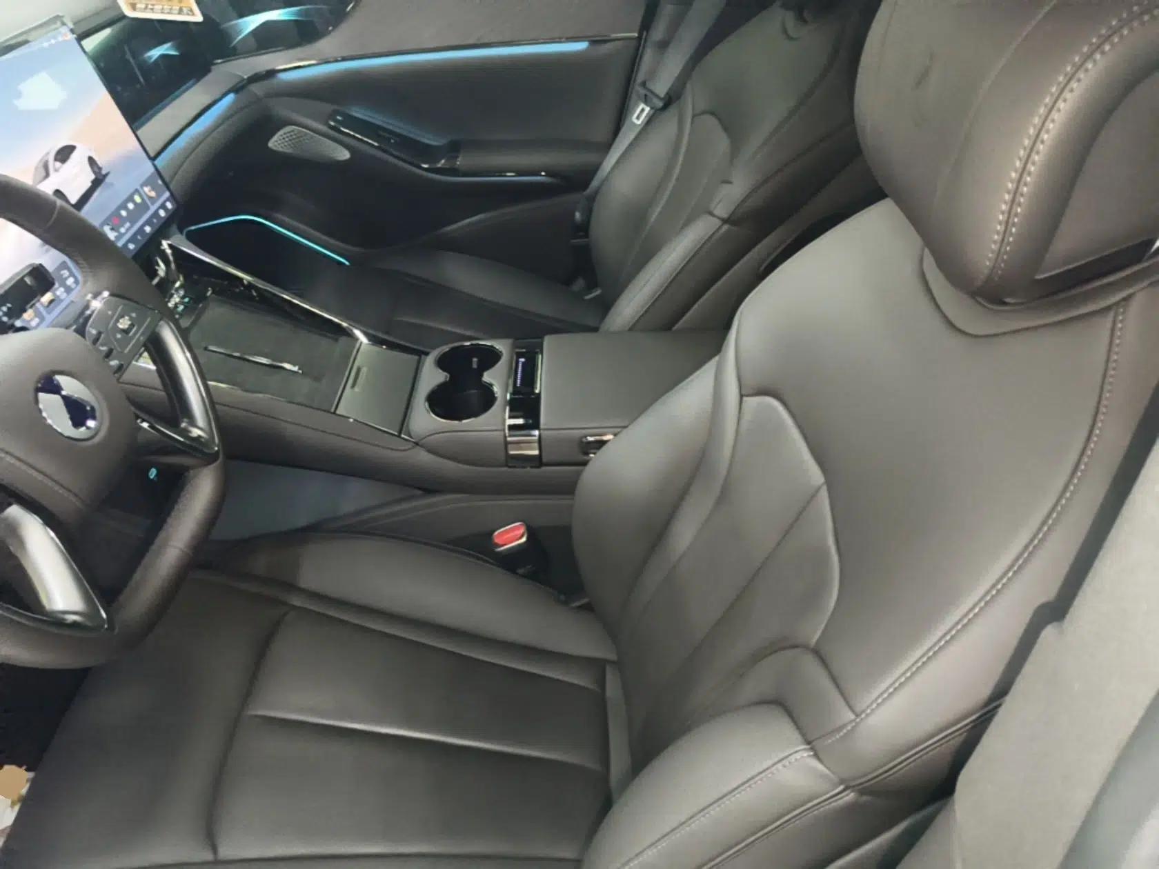 Denza Z9 2024 1100 km All-Wheel-Drive Ultra Version — миниатюра 18