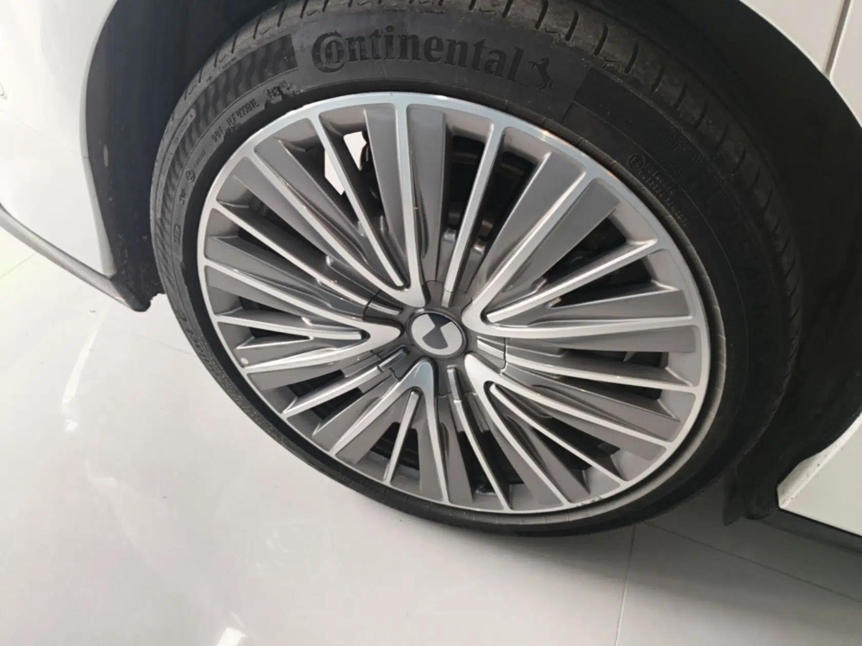 Denza Z9 2024 1100 km All-Wheel-Drive Ultra Version — миниатюра 10