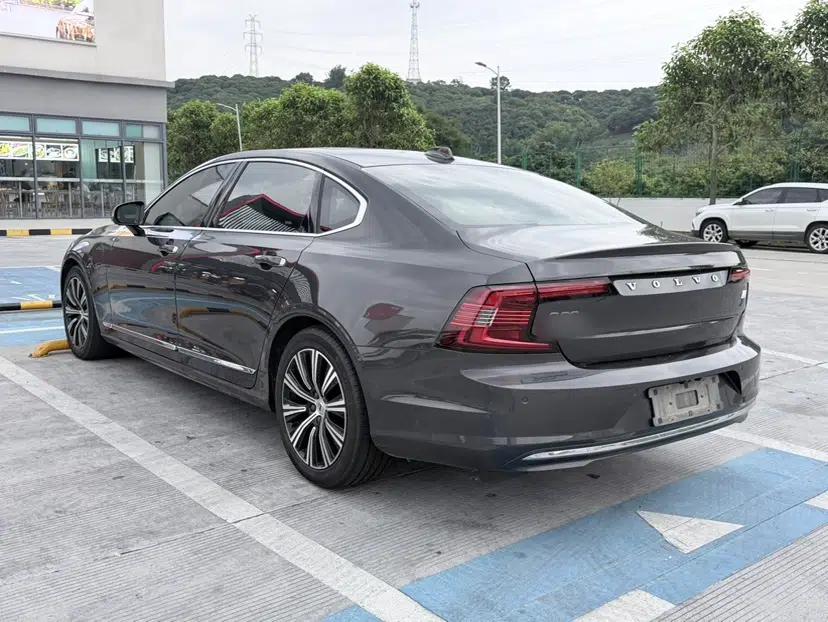 Volvo S90 New Energy 2022 T8 eDrive Hybrid Luxury Edition — миниатюра 2