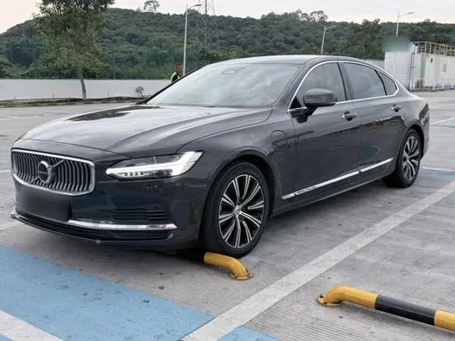 Volvo S90 New Energy 2022 T8 eDrive Hybrid Luxury Edition