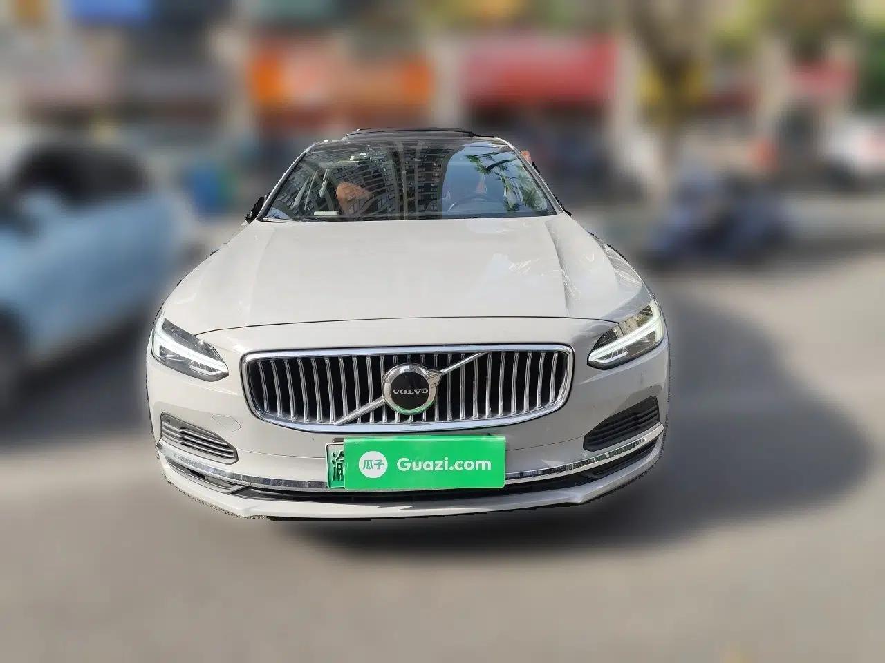 Volvo S90 New Energy 2024 Plug-in Hybrid Four-Wheel Drive Long-Range Zhiyi Luxury Edition — миниатюра 2