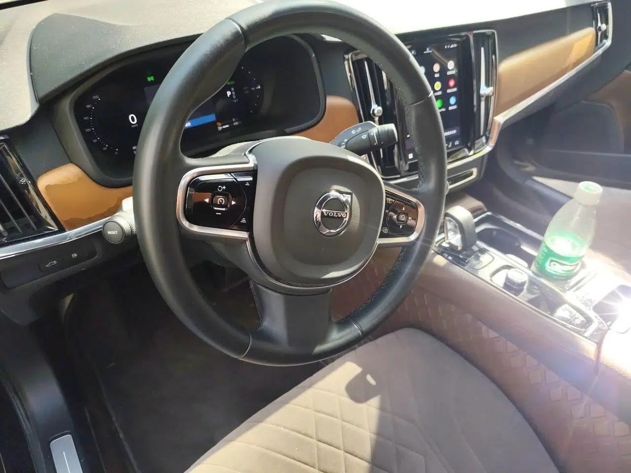 Volvo S90 New Energy 2024 Plug-in Hybrid Four-Wheel Drive Long-Range Zhiyi Luxury Edition — миниатюра 11