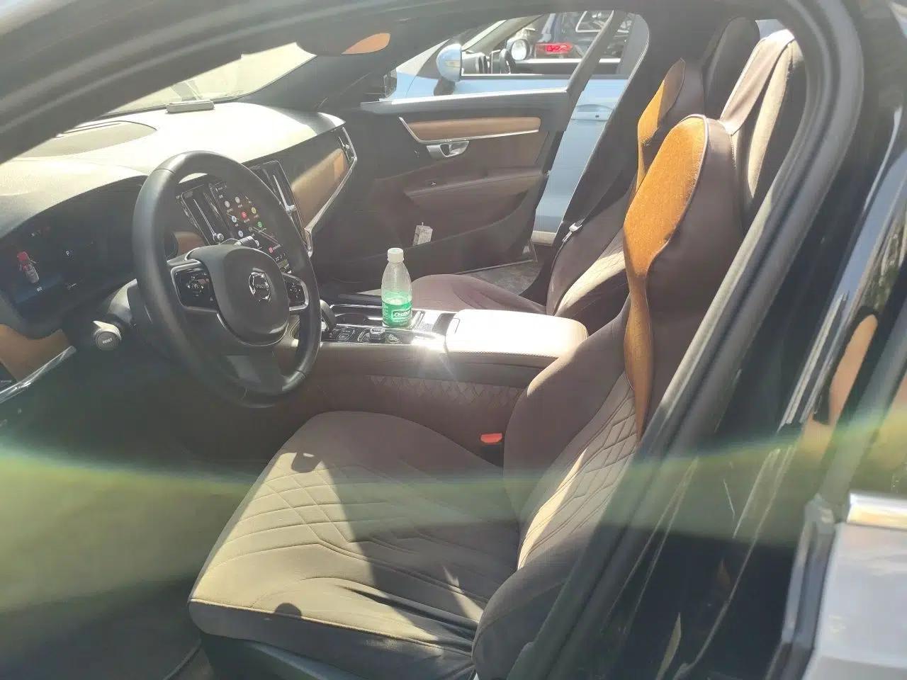 Volvo S90 New Energy 2024 Plug-in Hybrid Four-Wheel Drive Long-Range Zhiyi Luxury Edition — миниатюра 16
