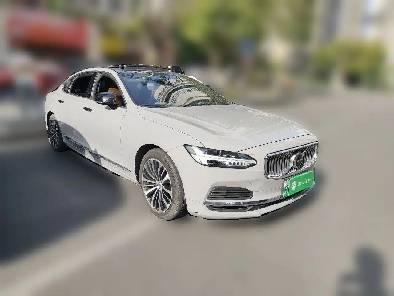 Volvo S90 New Energy 2024 Plug-in Hybrid Four-Wheel Drive Long-Range Zhiyi Luxury Edition — миниатюра 3