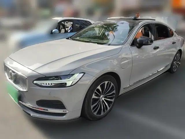 Volvo S90 New Energy 2024 Plug-in Hybrid Four-Wheel Drive Long-Range Zhiyi Luxury Edition
