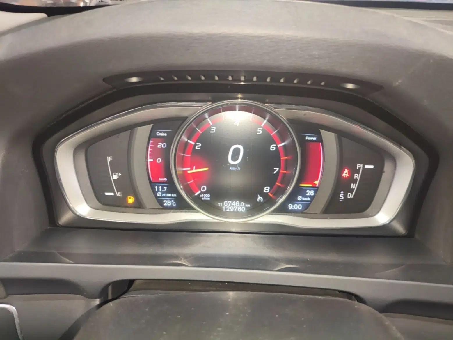 Volvo V60 2015 T5 Zhiya Edition — миниатюра 15