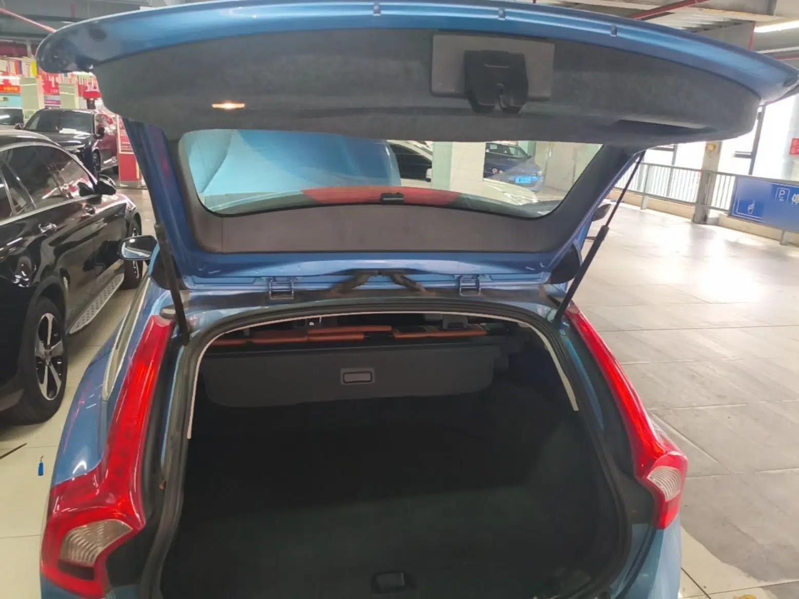 Volvo V60 2015 T5 Zhiya Edition — миниатюра 22