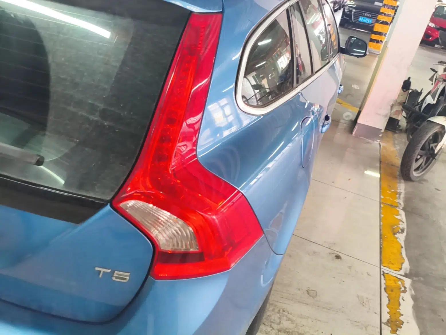 Volvo V60 2015 T5 Zhiya Edition — миниатюра 7